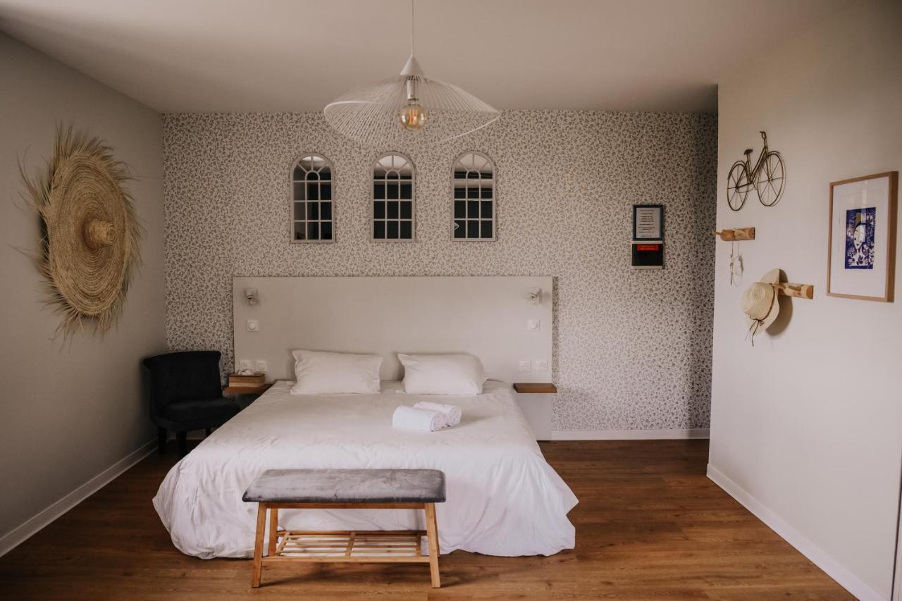 Chambre d'Hôtes Domaine Le Castagné Auch Esterno foto