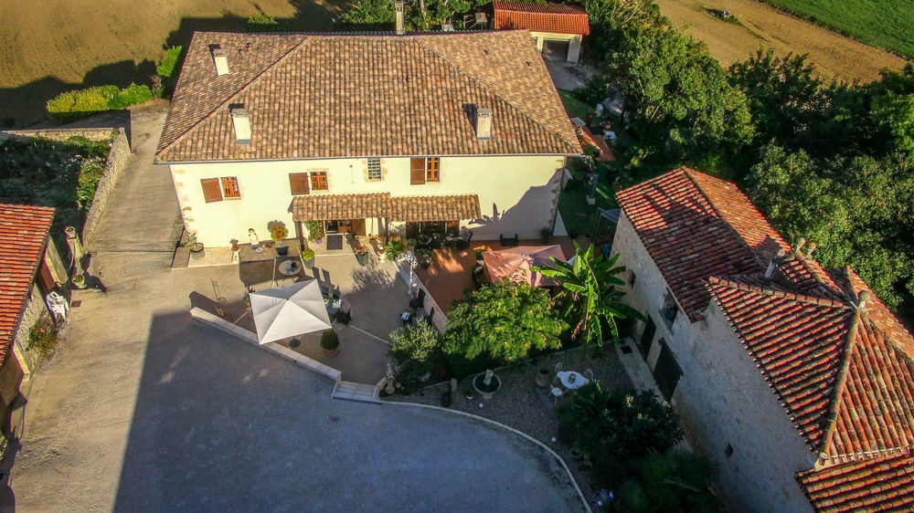 Chambre d'Hôtes Domaine Le Castagné Auch Esterno foto
